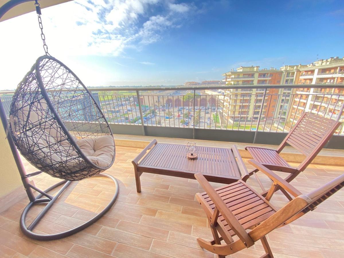 Golden Hour Apartment - Panoramic Terrace Fiumicino Exteriér fotografie