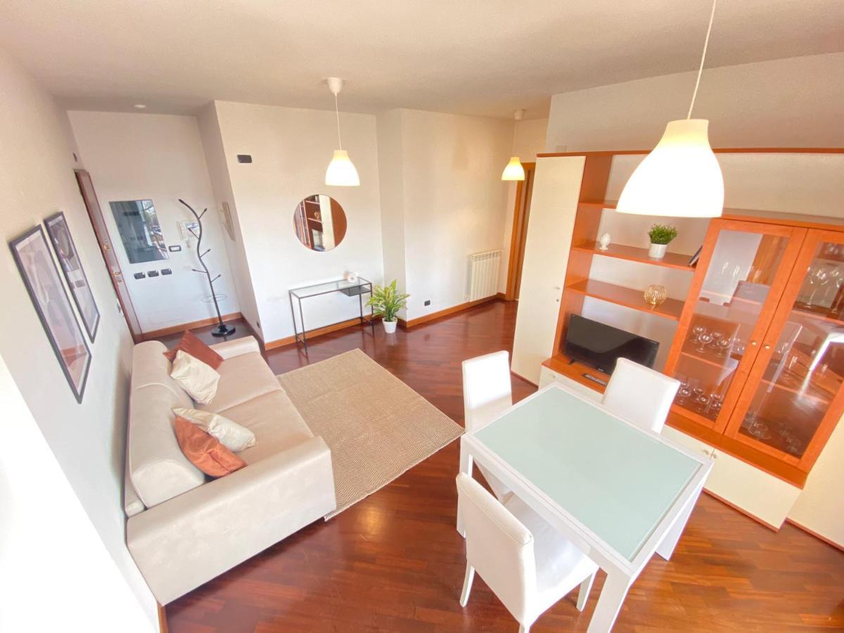Golden Hour Apartment - Panoramic Terrace Fiumicino Exteriér fotografie